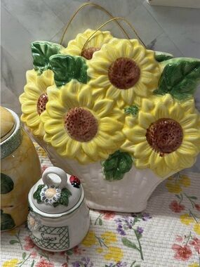 Country kitchen decor